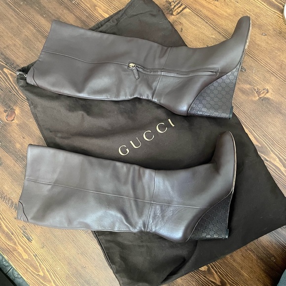 Gucci brown leather tall boot wedges with GG logo - Picture 6 of 10
